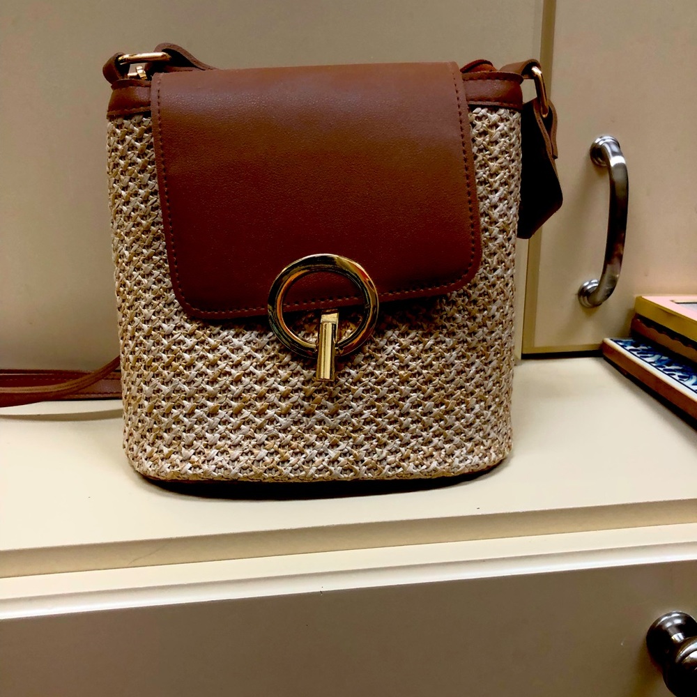 Summer woven purse